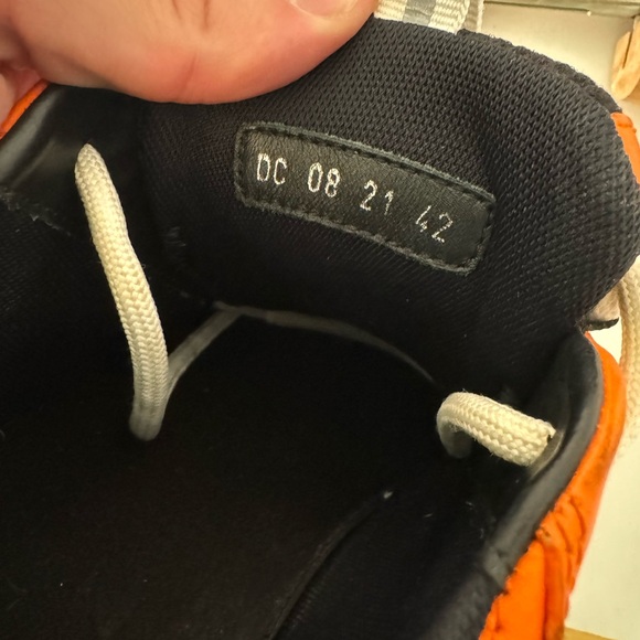 Dior B22 Sneaker ‘ White, Orange GREAT CONDITION! Size 9 - Picture 7 of 7